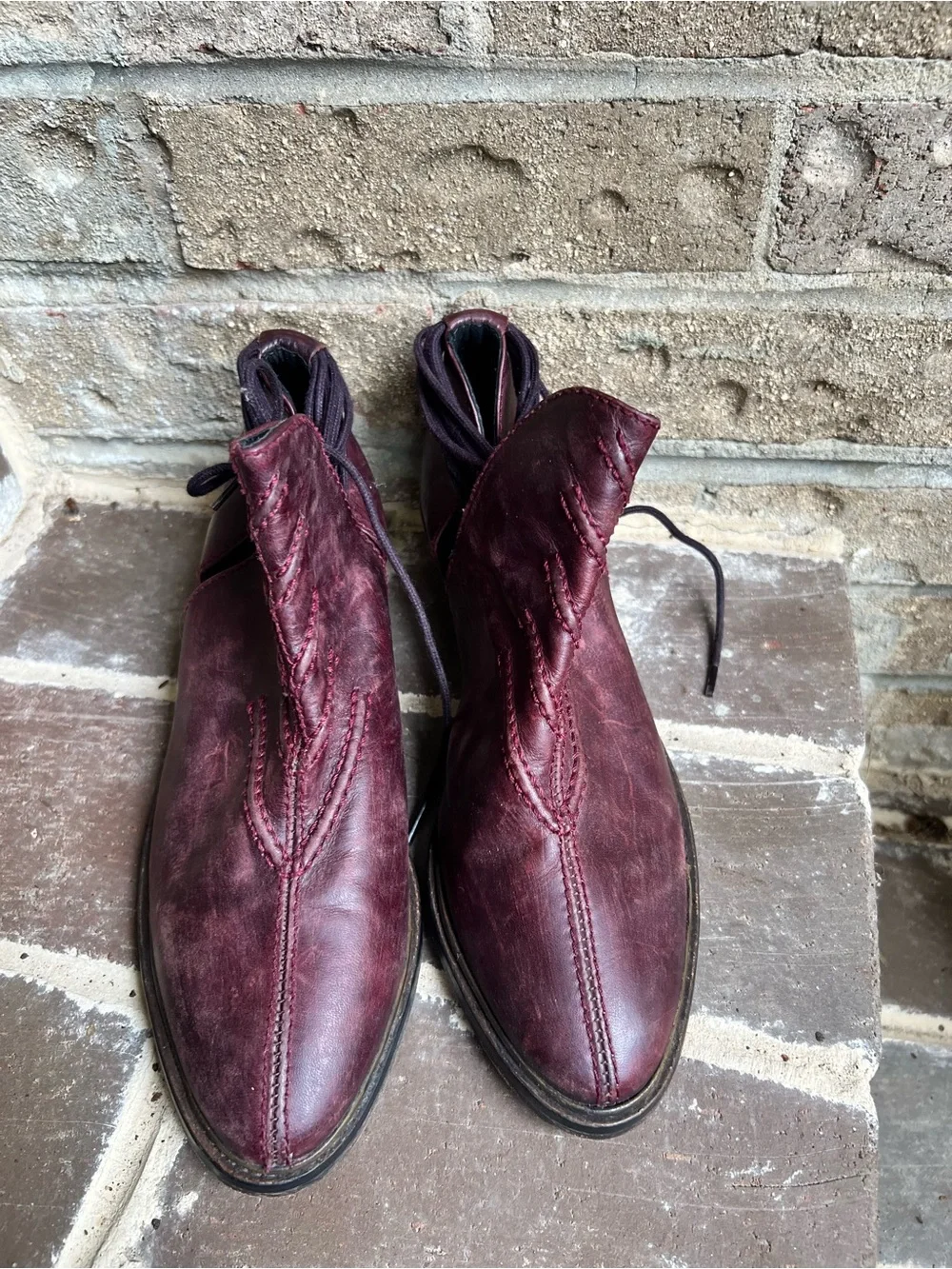 Free People Burgundy Leather Lace-Up Ankle Boot Shoes sz 7